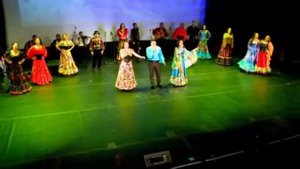 Тэче реченька поют   Снежана Петренко, Зола Оглу и Руслан Швыдченко