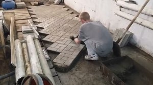 Полы в гараже.Плитка на пол в гараж. Tiles on the floor of the garage
