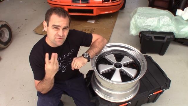 Porsche 911 Classic Car Build Part 28 - Painting a Dash and Fun Facts смотреть онлайн