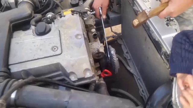 Water Pump REMOVAL on Mercedes C - class and w 210 смотреть онлайн