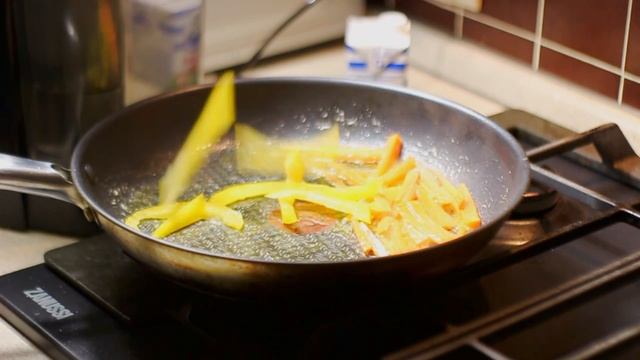 Как приготовить лосося на сковороде? смотреть онлайн