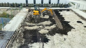 Мини-экскаватор JCB 55Z-1 в работе
