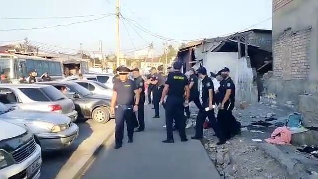 Рейд на Ошском рынке смотреть онлайн