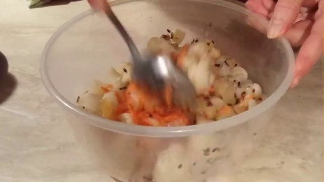 Салат из цветной капусты с ананасом / Салат просто СУПЕР! смотреть онлайн