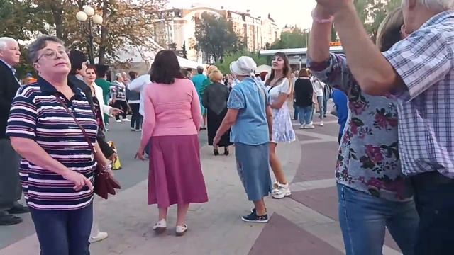 город Белгород Элегантные танцы