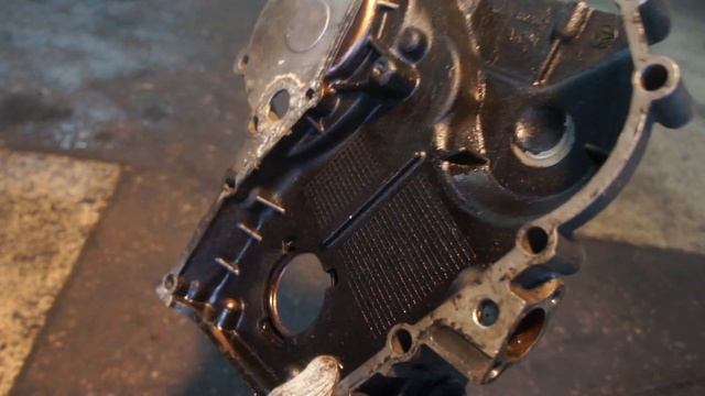 Давление масла в ДВС, сальники и то что их выдавливает.