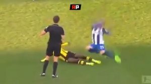 Овечкин получил шайбой по зубам