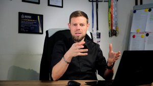 Дом БАРНХАУС 100 м2 | Какой дом построить в Сибири| Проект загородного дома от Плотникофф