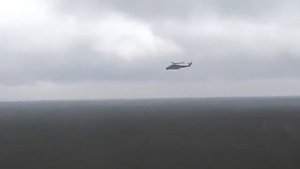 Работа Ми 24 во время высадки вертолетного десанта на аэродром в Гостомеле 24 02 2022г