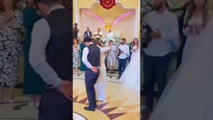 Танец Мамы и Сына❤?•|Песня"Мамины глаза" #всеищутэтупесню #цыганскиепесни