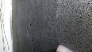 Ремонт в коридоре. Часть 2. Грунтовка цементной штукатурки под проявочный свет. Стандарт качества Q