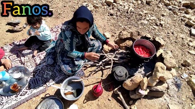 The return of the treacherous father to apologize to his poor wife, and bring food items смотреть онлайн