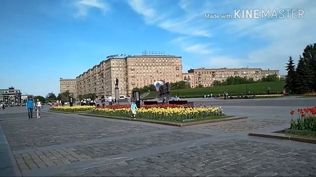 Прогулка по парку 50 летия Октября и по площади Победы. смотреть онлайн