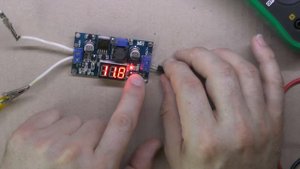 Готовый БП LM2596 DC-DC с индикатором напряжение входа и выхода