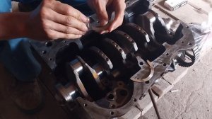 правильная установка коренных подшипник коленвала ауди 80