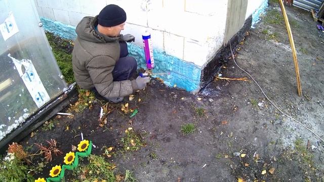 Утепление фундамента своими руками напыляемым утеплителем. смотреть онлайн