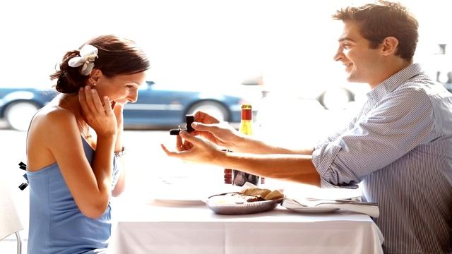 Где найти мужа или Вторая Половинка — «Доставка» через месяц смотреть онлайн