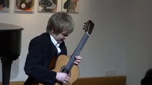 Dimitri Lavrentiev plays Roland Dyens-Tango en Skai