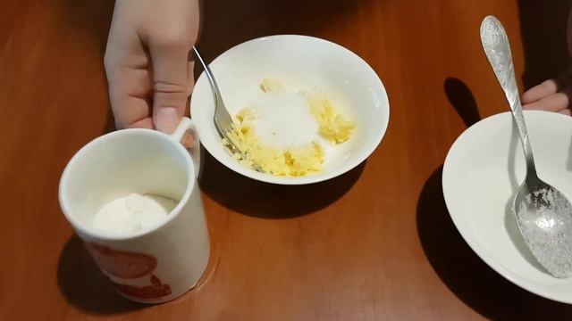 Шарлотка (пирог) с яблоками на кефире Пышная яблочная шарлотка на кефире в духовке смотреть онлайн