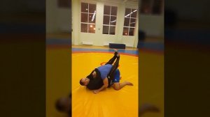 Русское Джиу-Джитсу. Удушение диафрагмы ногами.