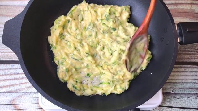 Вкусная кабачковая пицца на сковороде!??? Простой рецепт пиццы из кабачков! Tasty zucchini pizza!