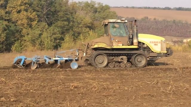 Предпосевная подготовка, Трактор Claas Challenger и чизельный культиватор Lemken Thorit 9 смотреть онлайн