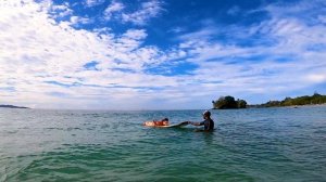 Серфинг для начинающих. Наш первый серфинг на Шри-Ланке. Wonderful surfing in Sri Lanka.