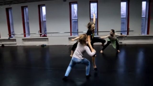 Kyiv сontemporary Dance Weekend - преподаватель Елена Миц и Елена Вертегел партнеринг
