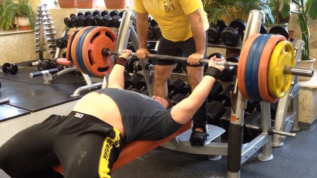 Соловьев Владислав жим лежа без экипы 230кг*2повтора смотреть онлайн