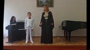 Муз. В. А. Моцарта, сл. А. Лейкиной Послушай, как звуки хрустально чисты.mp4