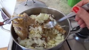 Петух или Курица с Картошкой на Сковороде в Соусе изЛука #курицаскартошкой