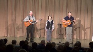 «А искры вылетают из топки паровоза». Исполняют: Андрей Богомолов, Роза Ченборисова, Михаил Деев