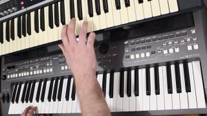 Миллион Алых Роз Алла Пугачёва на синтезаторе Yamaha psr s670.mp4