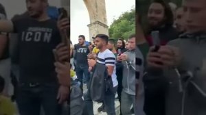 нашид читает братья рядом мечете аль акса
