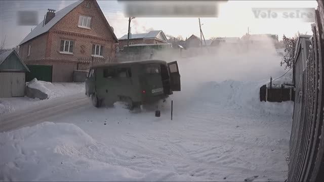 СМЕШНЫЕ ПРИКОЛЫ: "Зимние курьёзы! Забавные, зимние неудачи."