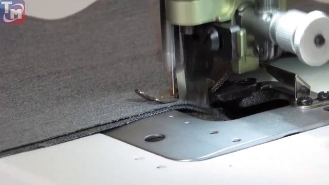 Промышленная швейная машина Jack JK-5559G с ножом для обрезки края материала