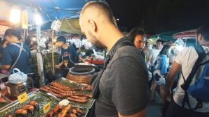 ПЛЯЖ СУРИН НА ПХУКЕТЕ В ВЫСОКИЙ СЕЗОН. РЫНОК ЕДЫ НА ПАТОНГЕ.