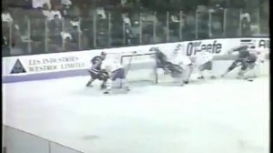 Sergei Nemchinov's goal vs Nordiques for Rangers (14 nov 1992)