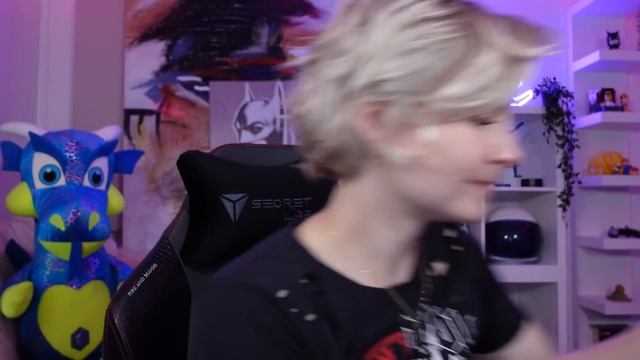 Trying The WEIRDEST Amazon Products смотреть онлайн