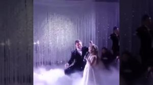 Первый танец молодоженов Виталия Гогунского и Ирины Маирко