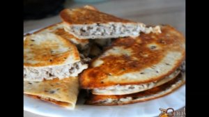 Горячая закуска из тортильи с мясом и рисом