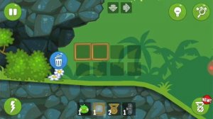 Играю в игру про свиней энгри бёрдс