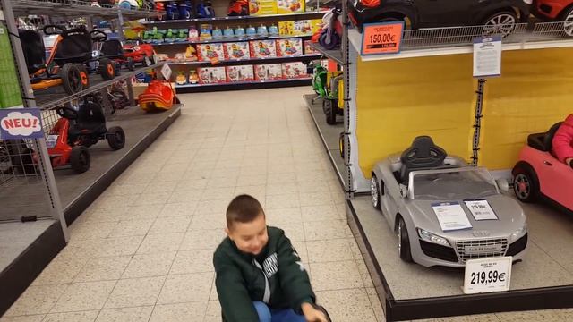 ToySRus Магазин игрушек смотреть онлайн