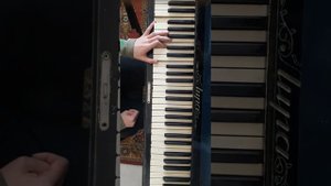 Виталий Ефремочкин - Святой. Разбор на Фортепиано.