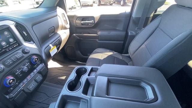 2021 Chevrolet Silverado 1500 LT 5.3 Crew Cab Review & Test Drive смотреть онлайн