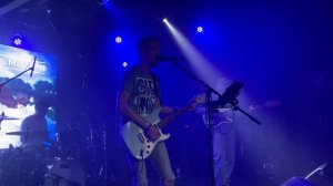 Falling down. Endless Motion