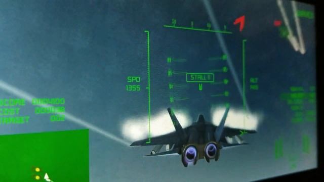 Vertical Strike Endless Challenge、対艦戦闘の序盤 смотреть онлайн