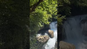Каньон Мартвили в Грузии. Cascade of waterfalls. Amazing turquoise water. Day trip.