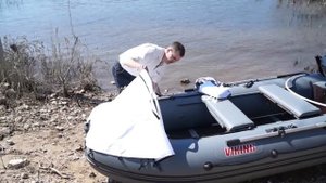 Установка белого носового тента «Фролыч» на лодку ПВХ