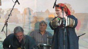 Мила Кикина и "Калитку Прикрой" - А кто у нас не весёл сидит @ Владимирский парк 15.05.2016